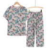 Summer set for middle-aged and elderly women, two-piece printed short-sleeved T-shirt for mothers, and casual top for grandmothers aged 40 to 60 details Picture
